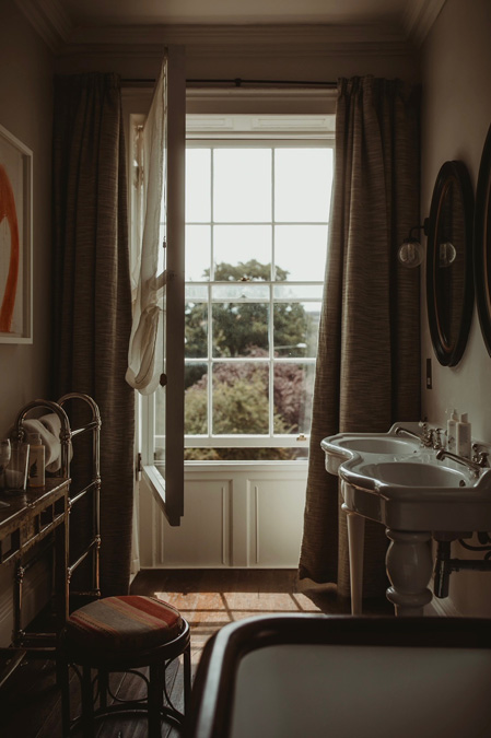 Luxury bathroom by Fifteen Twelve Interiors